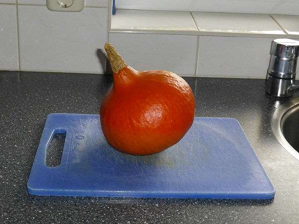 Pompoen op plank